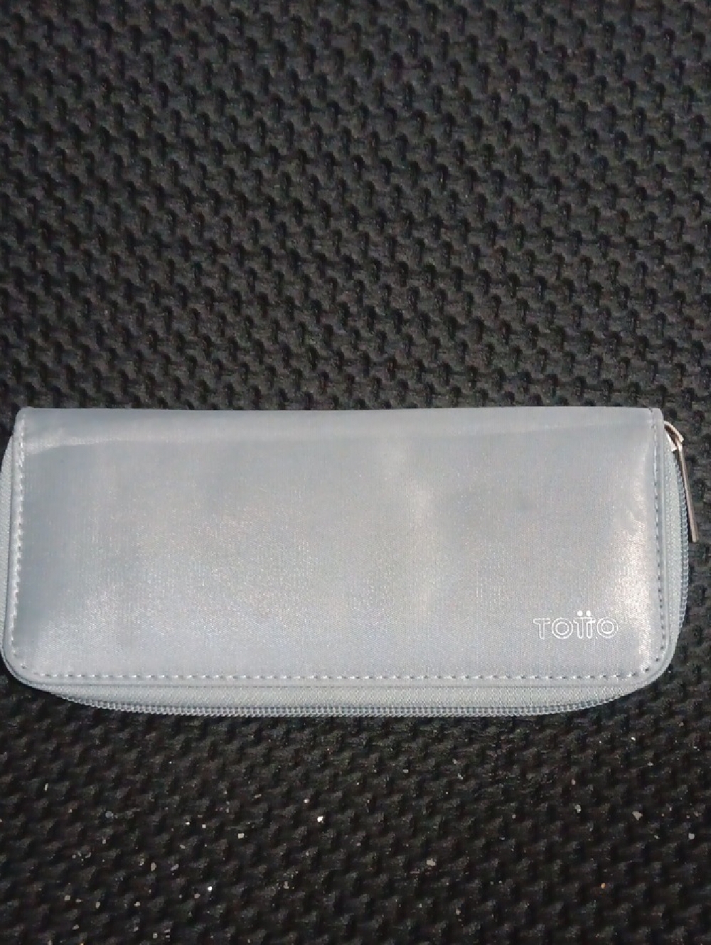 OTTO Women's Zip Wallet in Light Blue